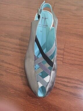 Good Used Condition  Thierry Rabotin Cara Wedge